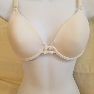 Gently used "Barely There" 36B white lined underwire full coverage bra w/lace